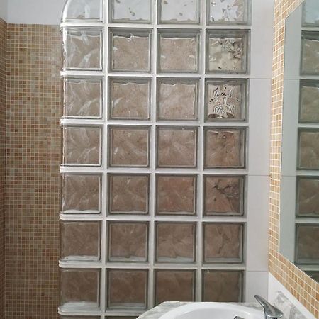 Bonito Apartamento Con Encanto En Casco Antiguo Ron 7 Valenciayole Apartman Kültér fotó